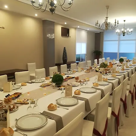Hotel La Palmera 2*